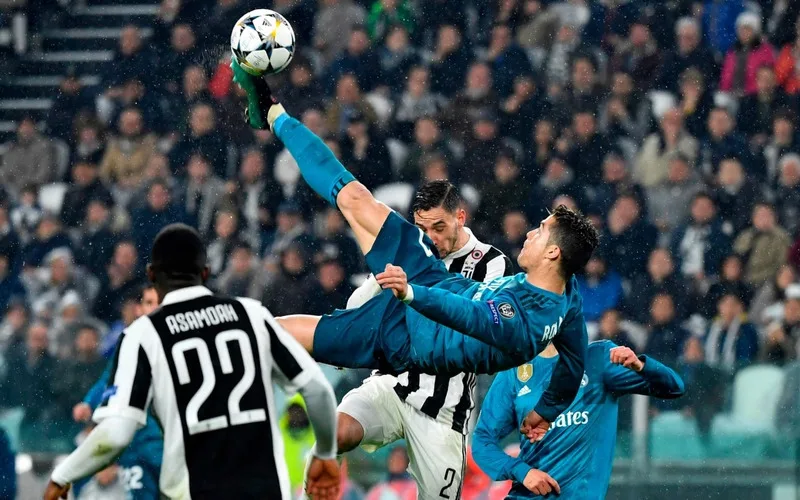 tong hop 10 ban thang dep nhat cua ronaldo trong su nghiep