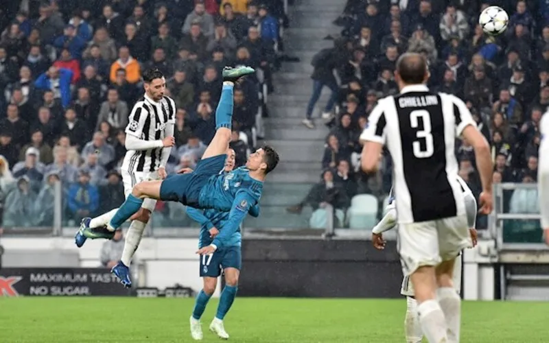tong hop 10 ban thang dep nhat cua ronaldo trong su nghiep