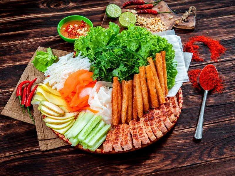 Nem Ninh Hòa là đặc sản nổi tiếng của Khánh Hòa với hương vị đặc trưng và nhiều cách thưởng thức